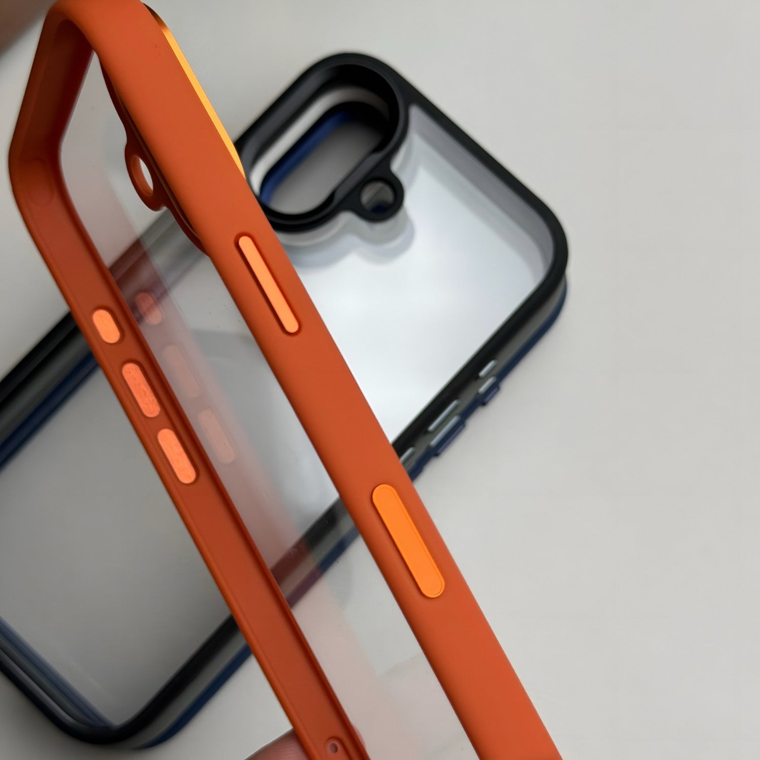 iPhone 17 Back Cover / Soft Silicone Clear Case